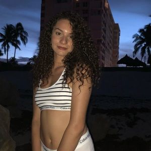 Meet your Posher, Mariana